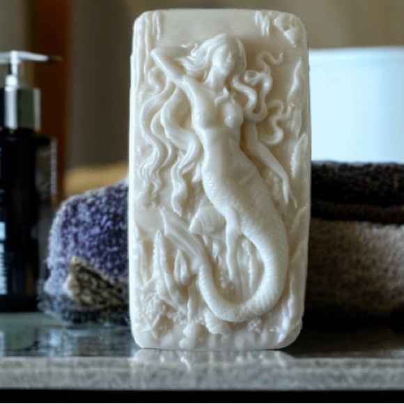 Hand Crafted Soap Mermaid Bar - Picture 2 of 6